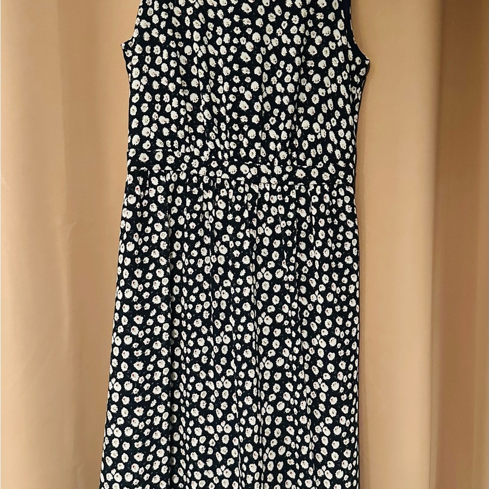 J Crew size 2 navy sleeveless dress with flowers